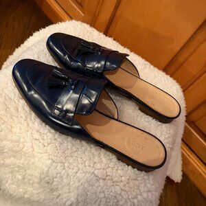 J Crew Navy Blue Loafers w Tassle